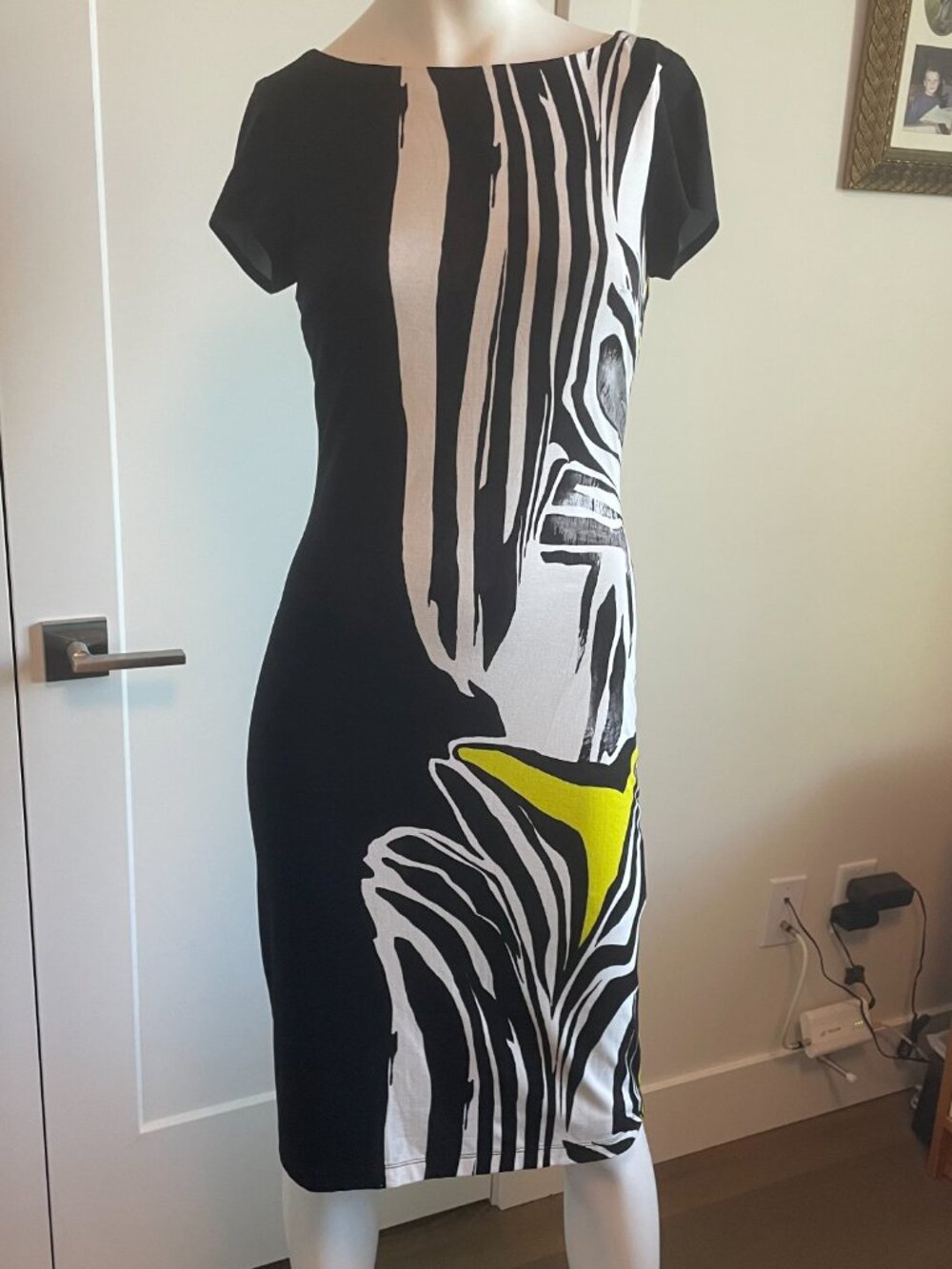 Joseph Ribkoff Cap Sleeve Boat Neck Lined Abstract Print Jersey Dress Blk Wht 2 - Picture 9 of 9